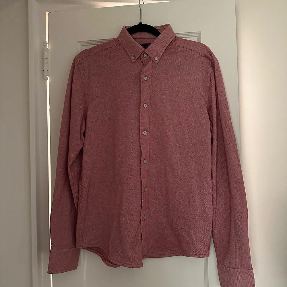 Untuckit Men’s Slim Fit Shirt Small Color Hyde Red